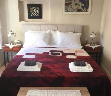 Old Town Apartment | Ellis Old Town Apartment