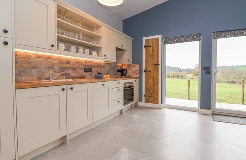 Ruthin Cottage | Elliw