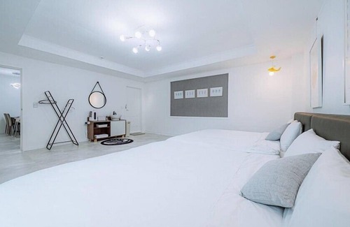 Gapyeong House | ello-el kids Pool Villa Pension