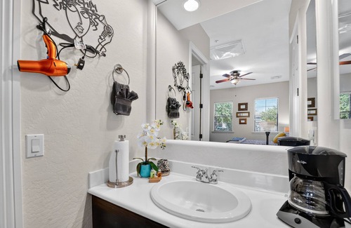 Litchfield Park Apartment | Elm Casita (Studio Apartment) by RedAwning