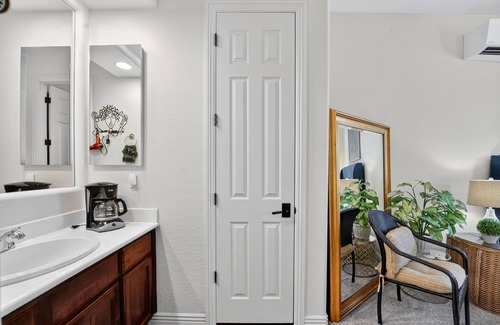 Litchfield Park Apartment | Elm Casita (Studio Apartment) by RedAwning