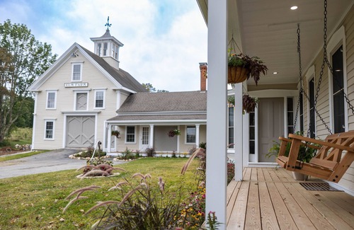 Danville House | Elm Farm: 1800's Farmhouse with Modern Amenities