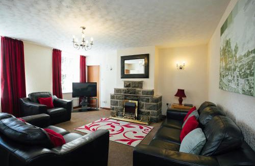 St. Florence House | Elm Grove Mews Cottage