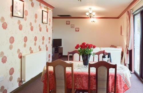 Llanybri House | Elm View-W42961