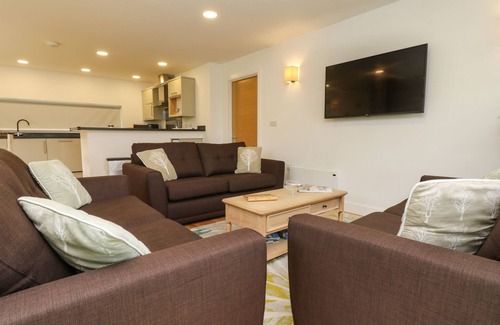 Carnon Downs Cottage | ELM, with open fire in Truro