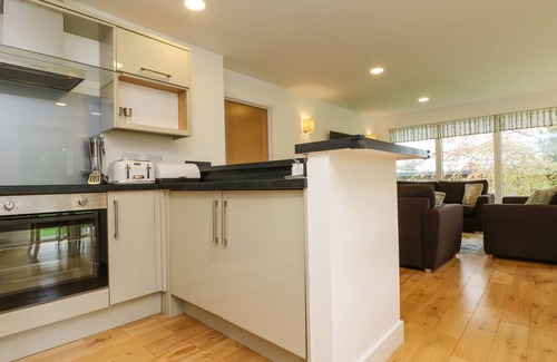 Carnon Downs Cottage | ELM, with open fire in Truro