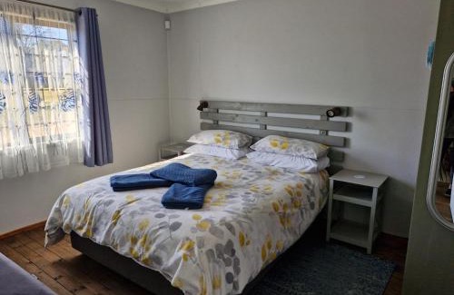 Krugersdorp House | Elmscote Cottages - Cabin 2