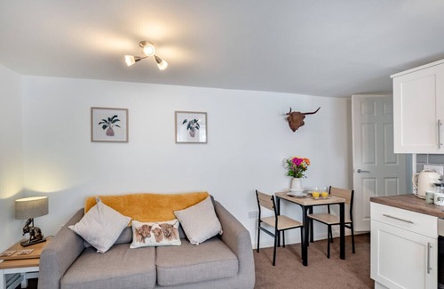 Rothbury House | Elmsleigh Nook - One Bedroom House, Sleeps 2