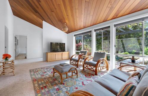Berry House | Elmwood - By Berry Getaways