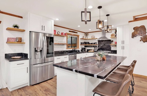 Big Bear Cabin | Elmwood Place #2218