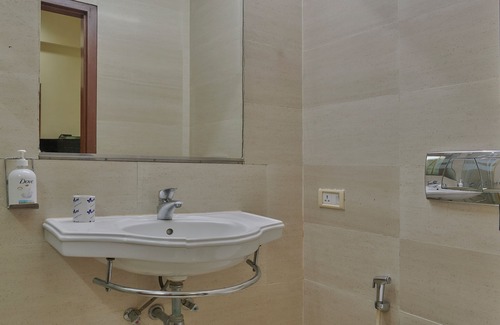 Fort Hotel | Elphinstone Hotel