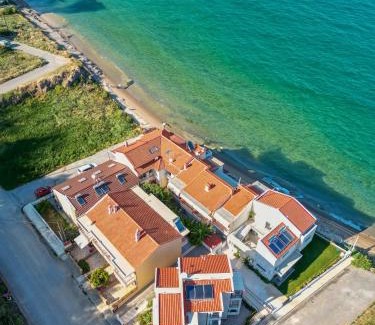 Nea Propontida Apartment | Elpiniki Luxury Rooms