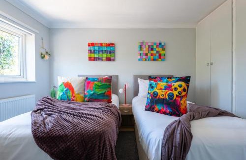Hull House | ELROI Willerby Road Boho Comfy Home 2 Bedrooms