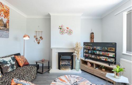 Hull House | ELROI Willerby Road Boho Comfy Home 2 Bedrooms