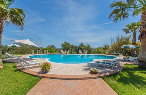 Arta House | Els Mitjans