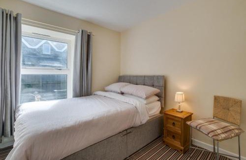 Tan-y-groes Apartment | Eluned Tresaith
