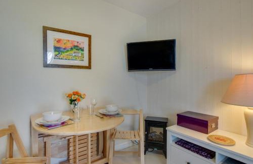 Tan-y-groes Apartment | Eluned Tresaith