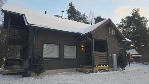 Rovaniemi Ski Chalet | Elves Eco Design House A