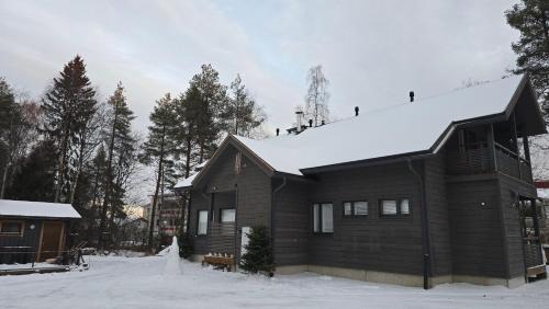 Rovaniemi Ski Chalet | Elves Eco Design House A