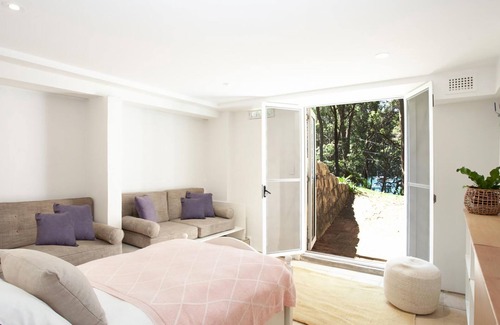 Sydney House | Elvina Bay Beach House IH