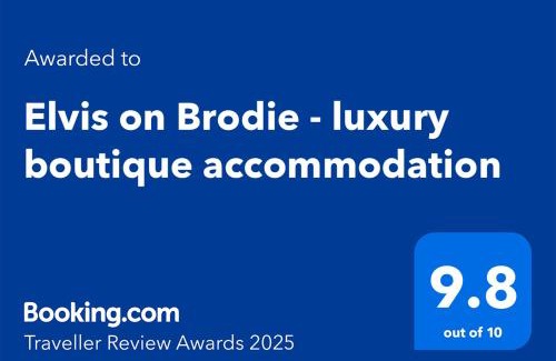 Coffs Harbour Villa | Elvis on Brodie - luxury boutique accommodation