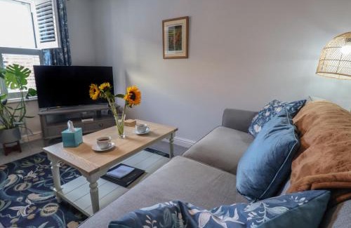 Beverley House | Elwell Cottage