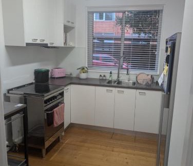 Elwood Apartment | Elwood Beach Gem
