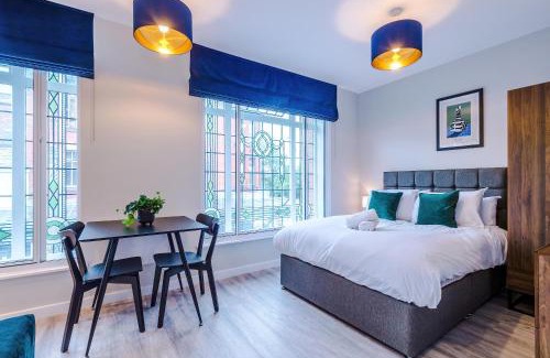 Southport Apartment | Elysée Suites - Spacious Studio in Southport