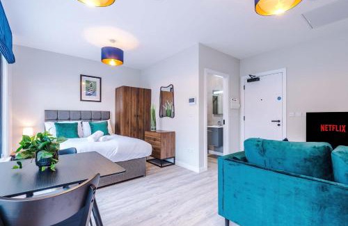 Southport Apartment | Elysée Suites - Spacious Studio in Southport