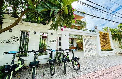 Huong Thuy Villa | Êm Villa 8 Bedrooms with Swimming Pool