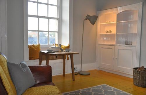 Cullen Apartment | Emahroo Cullen