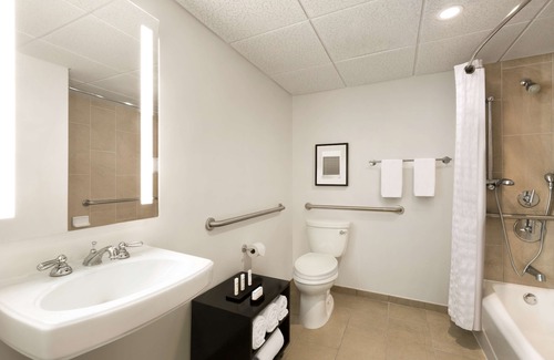 Boca Raton Hotel | Embassy Suites Boca Raton