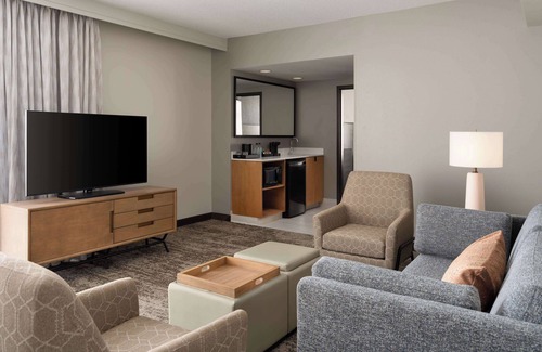 Hot Springs Hotel | Embassy Suites by Hilton at Hot Springs Convention Center