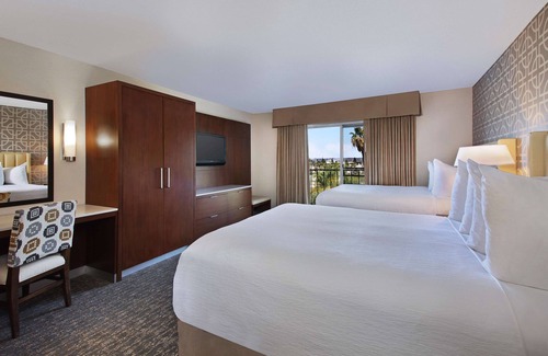 Northeast Anaheim Hotel | Embassy Suites by Hilton Anaheim North