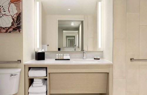 Dupont Hotel | Embassy Suites by Hilton Denver International Airport