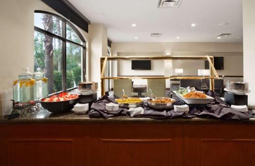 Las Vegas Hotel | Embassy Suites by Hilton Las Vegas