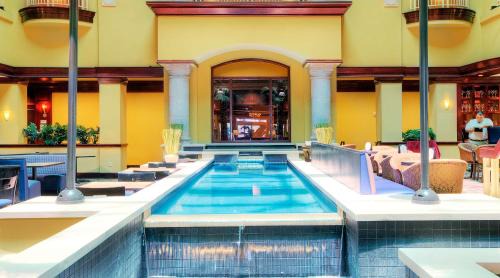Bonanza Hotel | Embassy Suites by Hilton Laredo