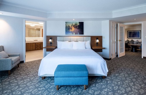 Portland Hotel | Embassy Suites by Hilton Portland Airport