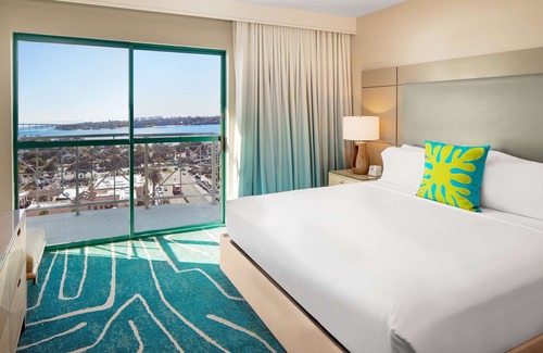 Marina District Hotel | Embassy Suites by Hilton San Diego Bay Downtown