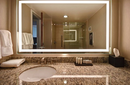 Montgomery Hotel | Embassy Suites by Hilton Montgomery Hotel & Conference Ctr
