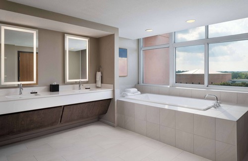 North Charleston Hotel | Embassy Suites by Hilton Charleston Airport Convention Ctr