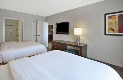 Northeast Columbus Hotel | Embassy Suites Columbus-Airport