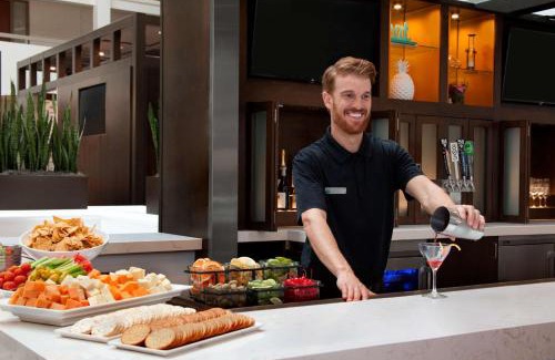 San Luis Obispo Hotel | Embassy Suites San Luis Obispo