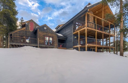 Fraser House | Emberwood Lodge | Winter Park, Colorado