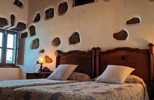 Tajaste Cottage | Emblematic House Garaday, near Timanfaya, volcanoes natural park, beach