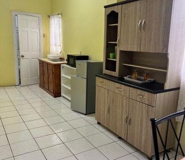 Georgetown Apartment | Emerald Aparments INC