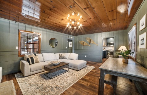 Tahoe Valley Cabin | Emerald Bay Village