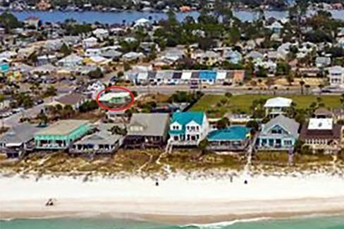 Biltmore Beach House | Emerald Beach Cottage