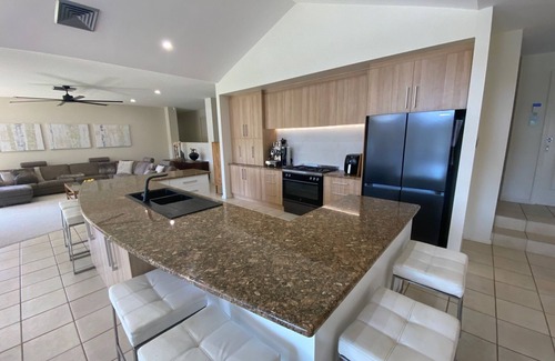 Emerald Beach House | EMERALD BEACH LAKE FRONT ESTATE-Heated Pool, Spa, Pizza Oven, Fire Pit, on Lake