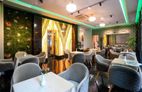 Tirana Hotel | Emerald Boutique Hotel